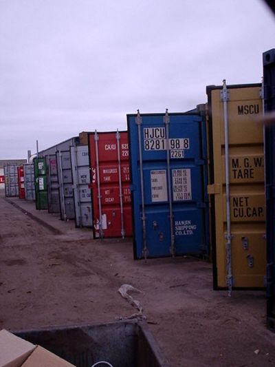 Containers-fot-Autor: Erik Larsen (Praca własna Own work) [Public domain], Wikimedia Commons