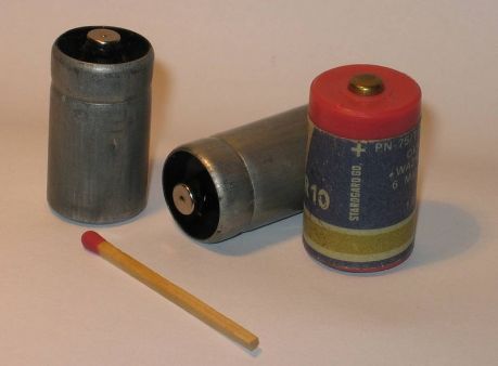 Baterie R10, fot. Julo [Public domain], via Wikimedia Commons