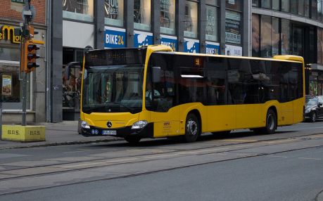 Satra_Bus_Dresden-fot. Autor: ubahnverleih (Praca własna) [CC0], Wikimedia Commons
