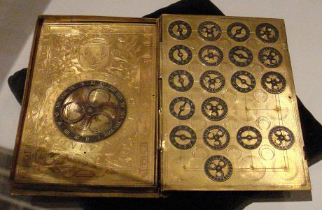 16th_century_French_cypher_machine_in_the_shape_of_a_book_with_arms_of_Henri_II